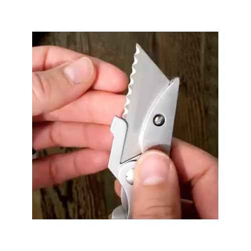 Serrated Blades for Utility Knife ? TWO 10 Packs Heavy Duty Saw Razors for Box Cutter in Convenient Storage Box ? Serrated Edge Razors 10 Packs, Standard Size - Fits Most Cutters & Knives