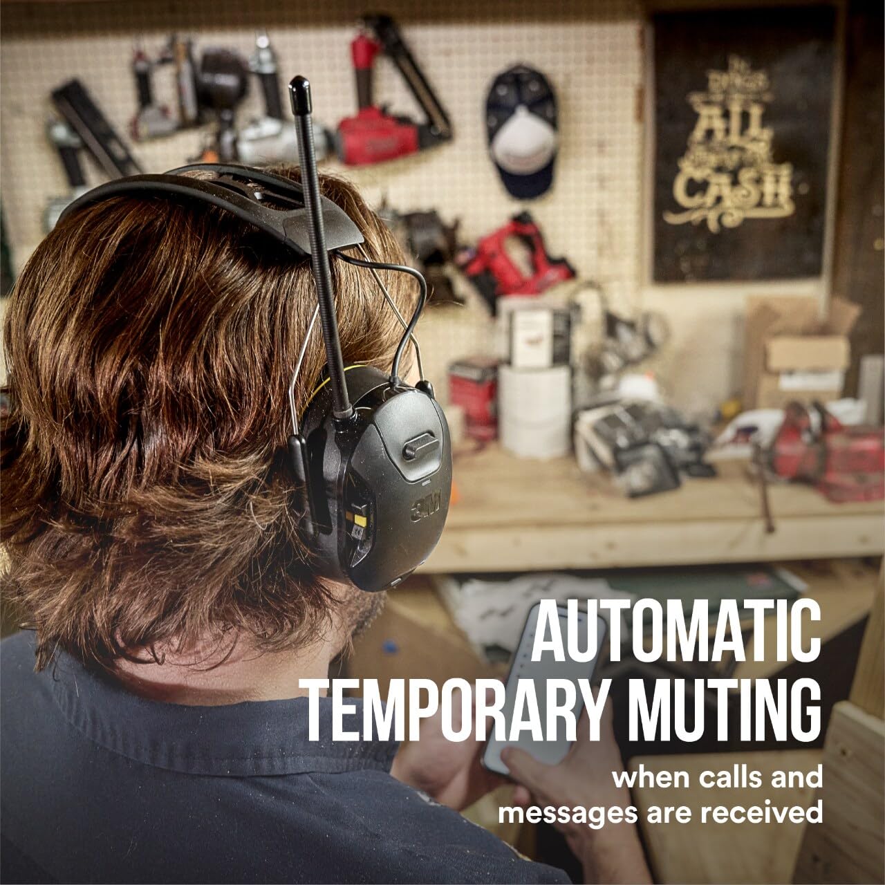 3M WorkTunes Connect + AM/FM Wireless Hearing Protector with Bluetooth Technology, Bluetooth Hearing Protection with a 26 dB Noise Reduction Rating