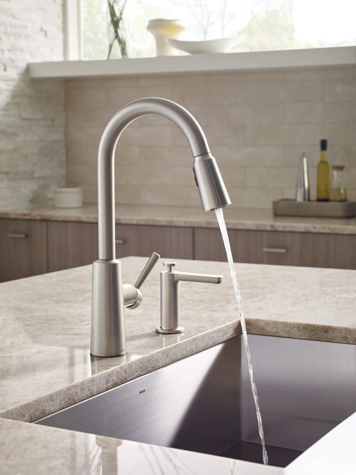 Moen Riley Spot Resist Stainless One-Handle Modern Pulldown Kitchen Faucet Featuring Power Clean and Reflex Docking System for the Spray Head, 7402SRS