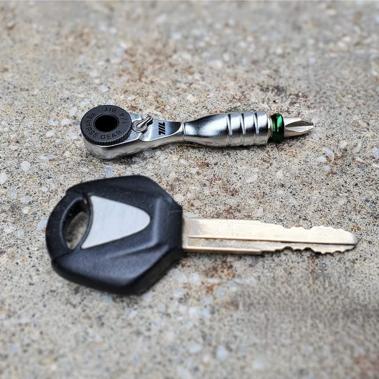 711L Mini Ratchet Wrench - One of the World's Smallest 1/4" EDC Ratchet Wrench For Tight Spaces - Alloy Steel - For Single-ended Hex Bit