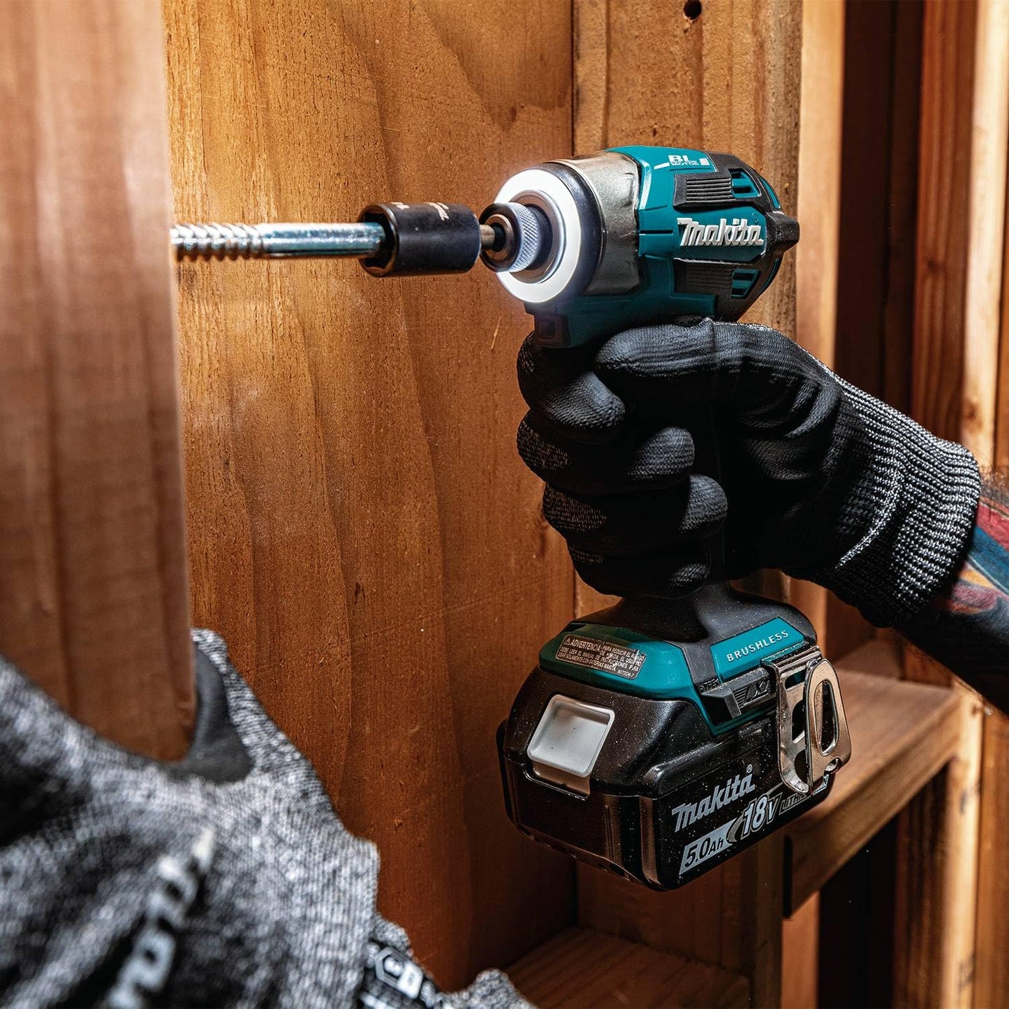 Makita XT297T 18V LXT® Lithium-Ion Brushless Cordless 2-Pc. Combo Kit (5.0Ah)