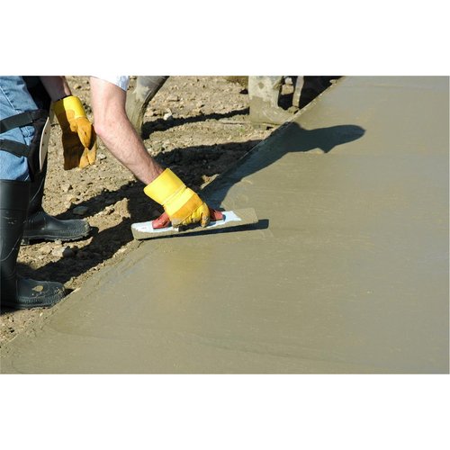 MARSHALLTOWN Cast Magnesium Hand Float, 16 Inch x 3-1/8 Inch, Concrete Float, Concrete Finishing Tool, Provides a Smooth Finish, DuraSoft Handle, Standard Handle Style, Made in the USA, 148D