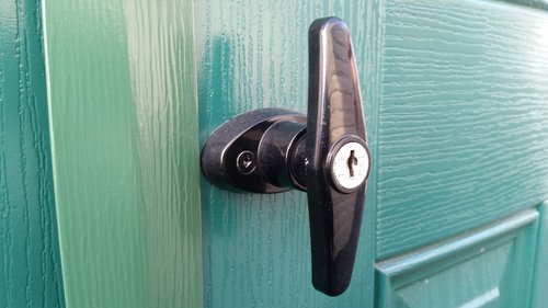 Shed Door T-Handle Lock Kit - Includes 2 Keys, 2 Screws, Allen Wrench, 4-1/2" Stem, Shed Lock, Barn Door Lock, Playhouse Lock & Chicken Coop Lock (Black) (Pack of 1)