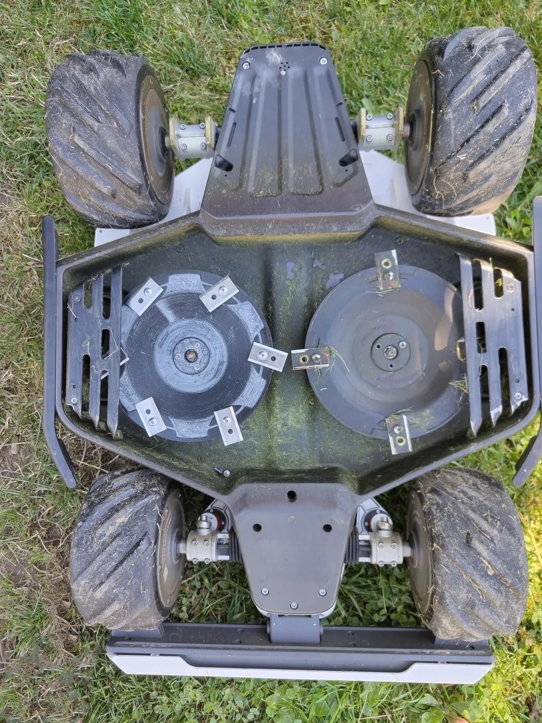 2 Pack Replacement Cutting Discs for Luba & Luba 2 Mowers (Fits 2024 and Older Models) – Compatible with 4/5/6 Blade Systems – ABS Construction (Blades Not Included) (5 Blade)