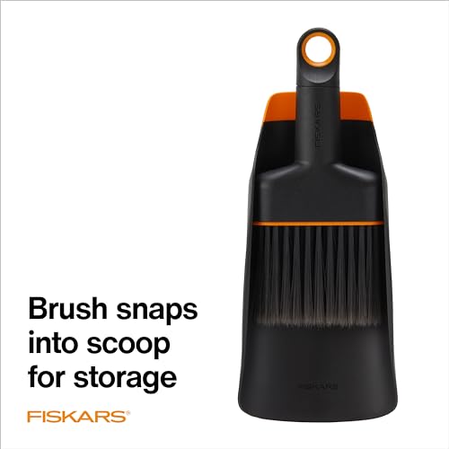 Fiskars Soil Scoop & Brush Set - Dual-Sided Indoor Potting Gardening Tool