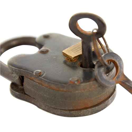 Deco 79 Brass Metal Lock And Key, 2" x 3" x 2", Gray