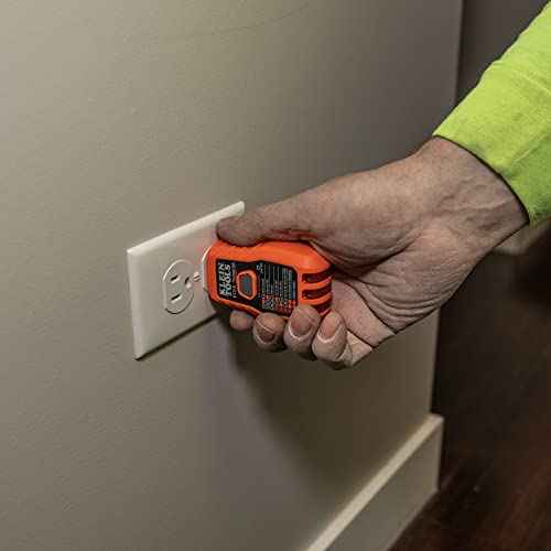 Klein Tools 80016 Circuit Breaker Finder Tool Kit with Accessories, GFCI Outlet Tester, 2-Piece Set, Includes Cat. No. ET310 and Cat. No. 69411