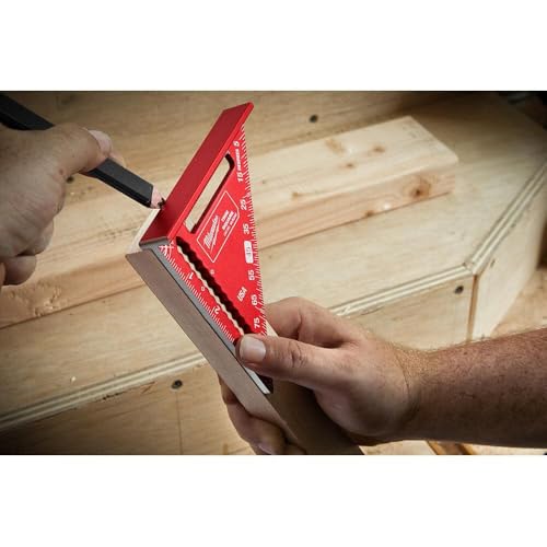 Milwaukee 4-1/2 in Trim Square with Dual 1/4" & 3/8" Heels, Locking Precision