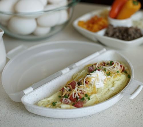Culinary Elements 3-Egg Microwave Omelet Maker, Nonstick, BPA-Free, Dishwasher Safe