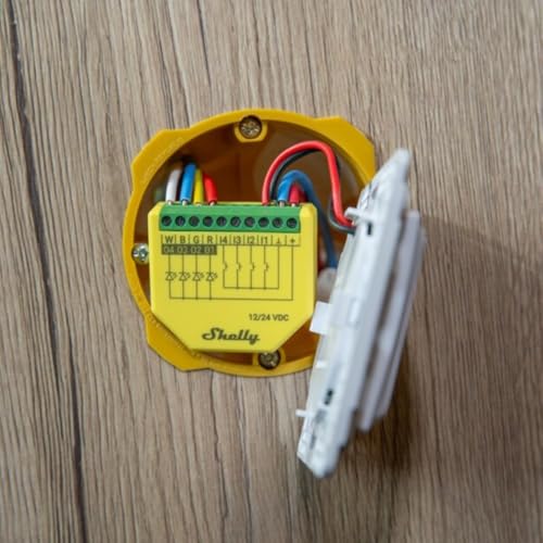 Shelly Plus RGBW PM WiFi Smart LED Controller with Power Metering - Variation 1
