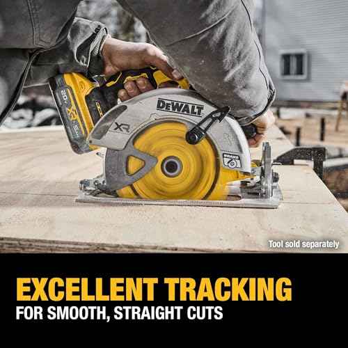 DEWALT 7-1/4 in. 24T Circular Saw Blade, Smooth Cutting, Superior Tracking and Durability (DWA271424)