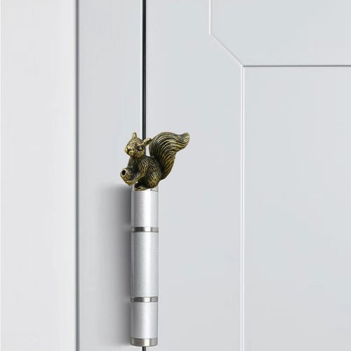 3PCS Brass Mini Small Squirrel Hinge Heads Decorative Topper Set，Magnetic Hinge Head Toppers，Brass Squirrels Nuts Door Hinge Heads Decorative Topper Cute Magnetic Hinge Heads Figurines ﻿