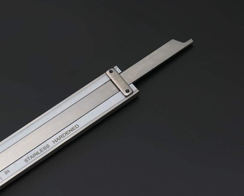 Accusize Industrial Tools 0-8'' by 0.001'' Precision Dial Caliper, Stainless Steel, in Fitted Box, P920-S218