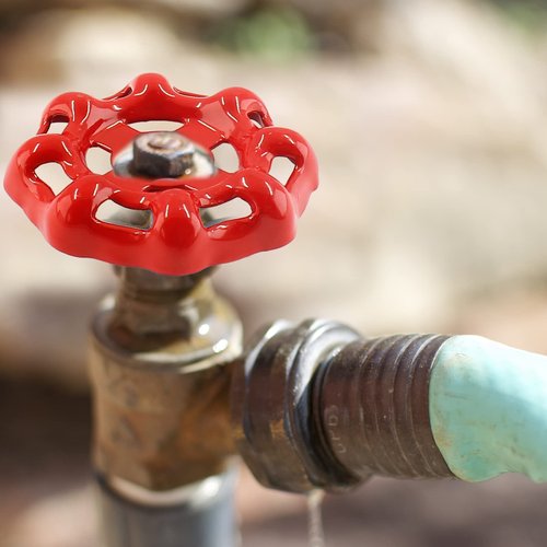 BokWin Metal Outside Faucet Round Wheel Handle，6x6mm Water Spigot Handle Square Broach, Valve Wheel Handles Paint Cast Steel Red(1 Pcs)