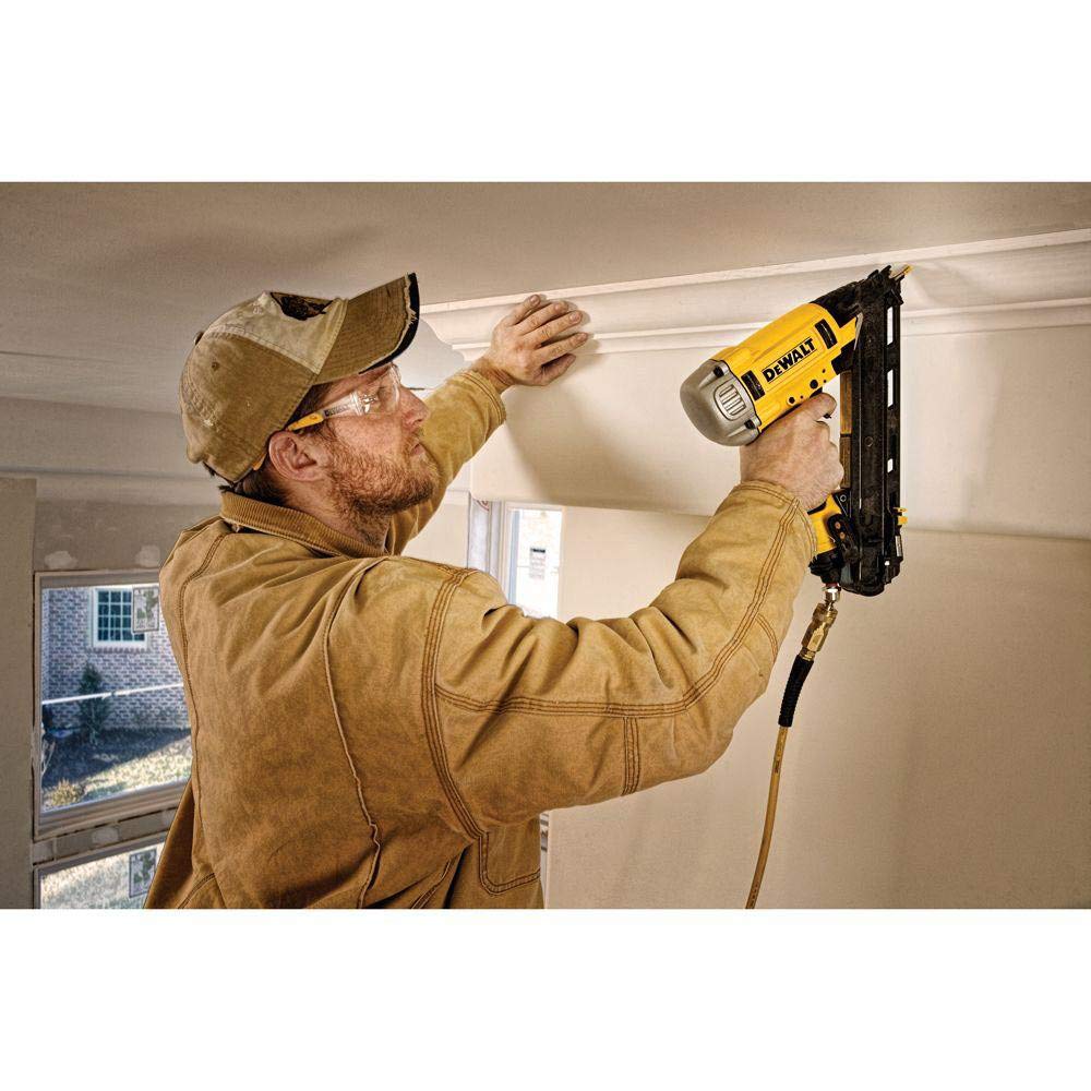 DEWALT Pneumatic Finish Nailer, 15-Gauge, 1/4 in., Corded (DWFP72155)