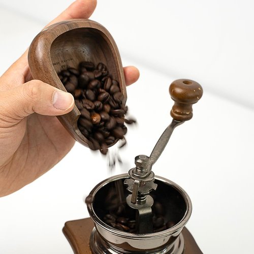 MIGAKU HOME Coffee Bean Dosing Cup & RDT Spray Bottle Set - Walnut Wood Espresso Accessories Kit with Static Reduction Spray, Measuring Tray for Coffee/Tea ﻿