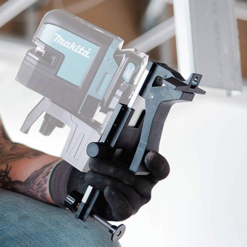 Makita SK106DNAX 12V max CXT® Lithium-Ion Cordless Self-Leveling Cross-Line/4-Point Red Beam Laser Kit (2.0Ah)
