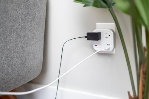 GE UltraPro 3-Outlet Surge Protector Wall Tap, 980J, USB-C & USB-A Ports, Adapter-Spaced Outlets, Circuit Breaker, ETL Certified, Low-Profile Design, White, 85875
