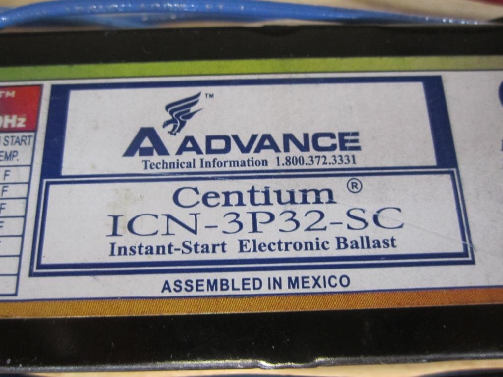 Philips Advance 10637 - ICN-3P32-SC T8 IntelliVolt Fluorescent Ballast
