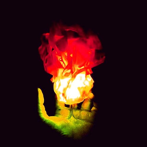 Halloween Floating Fire,Flame Lamp Prop,Illuminated Flame Lamp,Fire Floating Prop,Illuminated Floating Fire for Role Playing Halloween Home Party Decorations,Glowing for Halloween Party Props (Red)