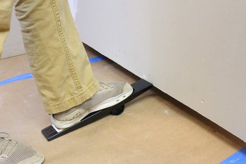 ToolPro Roll Lifter - Heavy Duty Drywall and Sheet Material Positioning & Lifting Tool with Easy Leverage, Perfect for Professional Construction and Carpentry
