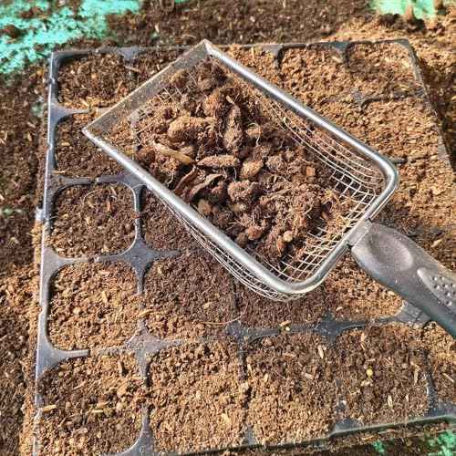Soil Sifter for Gardening Pack of 2, Dirt Sifter Compost Sifter with Handle,Two Garden Sifters for Soil with 3.8/5mm Mesh,Rocks Sifter Sand Sifter Garden Shovel