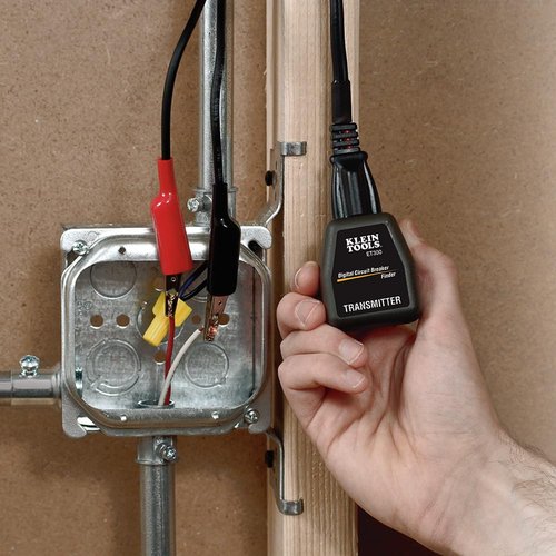 Klein Tools 69411 Circuit Breaker Finder Accessory Kit, Circuit Breaker Leads and Adapters