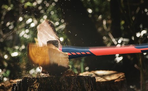 Chopping Axe, Hand Axe, Camp Hatchet for Splitting Kindling and Chopping Branches, Wood Chopping Axe 5.5 lb with 36-in Fiberglass Handle (L)
