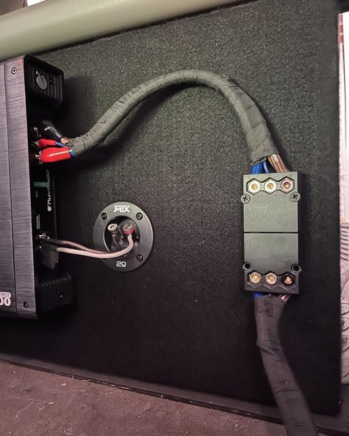BRIGHTFUN Quick Disconnect Plug, Radio Wiring Harnesses for Car Amps & Powered Subwoofers, Compatible with 5 AWG & 8 AWG Cables, Quick Release Power Connector for Amplifiers and Active Bass Enclosures