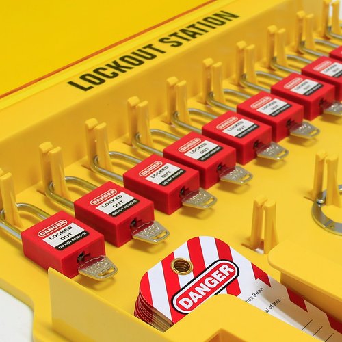 Wisamic Lockout Tagout Station with Cover, Includes 10 Key Different Padlocks, 2 Lockout Hasps, 24 Lockout Tags, 15-1/2 x 22 x 1-3/5 inch