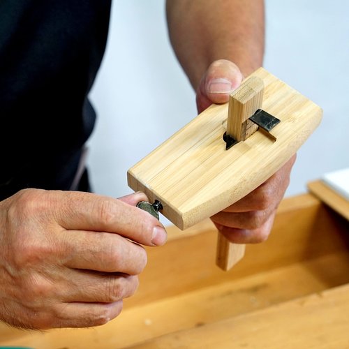 KAKURI Wood Marking Gauge Woodworking Tool 4.75" / 120mm, Japanese Wood Scribe Tool KEBIKI Carpentry Wood Scriber, Made in JAPAN