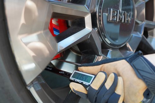 iGaging Brake Rotor Gauge Wheels On Large Digital Electronic Display Caliper