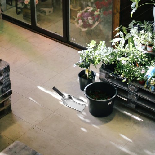 YARNOW Stainless Steel Garden Shovel, Multi-Functional Hand Trowel for Digging, Transplanting, and Fertilizing, 11 X 4.3 Inch, Ergonomic Handle, Lightweight and Portable for Gardening