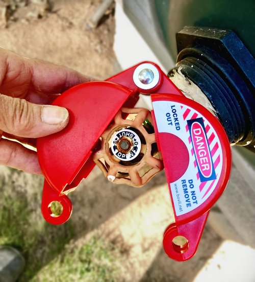 Boviisky Gate Valve Lockout with Safety Padlock,1set，Hose Bib Lock for Hose Spigot/Propane Tank,Outdoor Faucet Lock for 1 to 2-1/2 in Dia Valve Handles, 3011＋1001