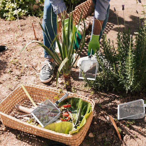 4 Pcs Soil Sifter for Gardening Garden Sieve Sand Sifter Shovel with Handle Garden Sieve Compost Sifters Screen for Dirt Rock (2/2.8/3.8/5 Mm Mesh)