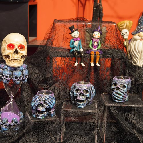 Skeleton Skull Decor Halloween Lights Resin Skull Statues with Red Led Lights 3.5 * 5 * 4.5 Inch,3Pcs Halloween Decoration Indoor Candle Holder 3 x 3.5 x 3.5 InchBraxio (Led Light)
