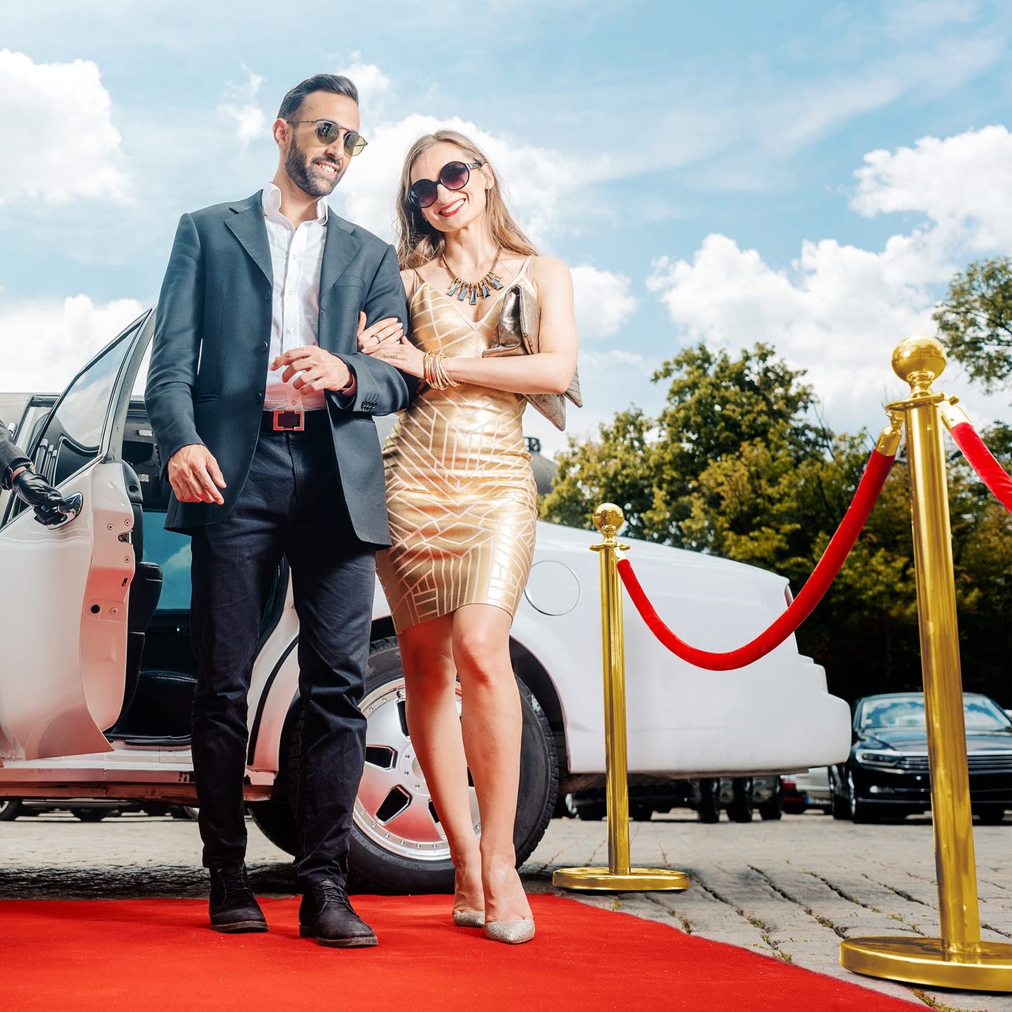 Ferraycle 4 Pcs 2026 Prom Stainless Steel Stanchion 5 ft Velvet Carpet Ropes and Pole Crowd Control Barriers Grand Opening Casino Movie Theme Party 360 Photo Booth Accessories (Gold)