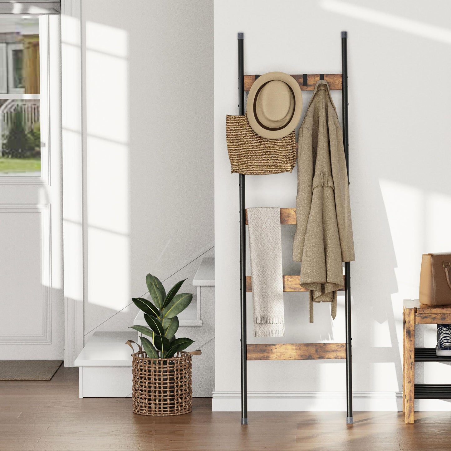 Blanket Ladder, 5-Tier Towel Holder with 4 Removable Hooks, Farmhouse Wall Leaning Decorative Rack Shelf, Wooden Towel Display Rack, Quilt Ladder for Living Room, Bedroom, Rustic Brown