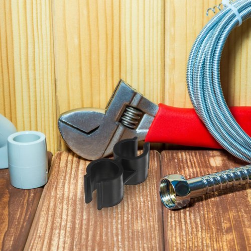 BESPORTBLE 4pcs Double Port Pipe Clamps Clips, Plastic Shelf Pole Connector, Chain Link Fence Panel Clamps, Dustpan Broom Buckle, Black