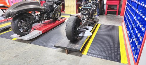Rhino Mats, American Classic Diamond Anti-Fatigue Mats, Industrial Ergonomic Comfort Standing Mat for Work, Home, Garage, Office, Kitchen or Anywhere (Black/Yellow 9/16" Thick, 2 FT. x 3 FT.)