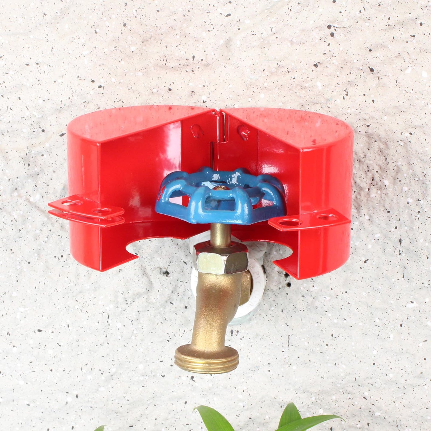 Faucet Valve Lock with Padlock Outdoor Faucet Locks Water Spigot Lockout Device Prevent Water Stealing, Metal Red,childproof