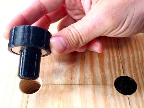 Wilbur’s Finest MFT Bench Dog Hole Plug Covers Magnetic 20mm or ¾ (50, Black 3/4 (19mm))