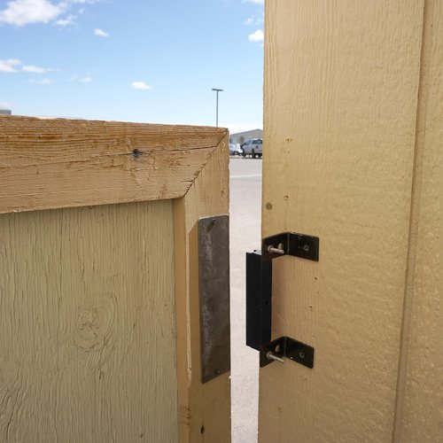Master Magnetics AM3/RM100C Magnet Catch, Industrial Type with Mounting Holes Powder Coated Black, 6" Length, 0.75" Width, 1.062" Height, 100 Pounds