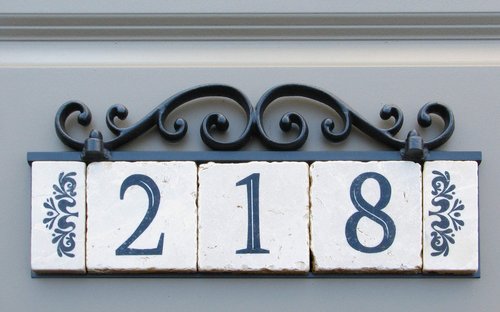 NACH Old World 3-Number Address Signs for Houses, Outdoor Address Plaque, Cast Iron House Number Sign, House Number Plaque for Outside, Classic House Address Plaques for Outside, House Address Signs, 3 Numbers, 14" x 6" x 1", KA-OLDWORLD-3