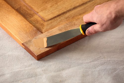 Minwax 448520000 Color-Matched Filler Wood Putty, Natural 6 oz