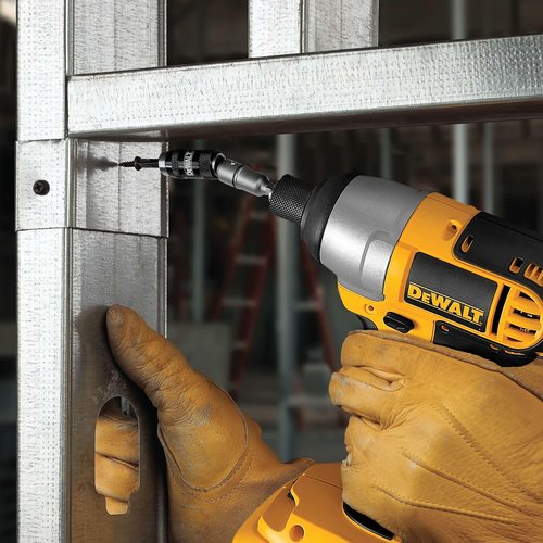 DEWALT Pivoting Impact Driver Bit Tip Holder with Ring (DWPVTHLD)